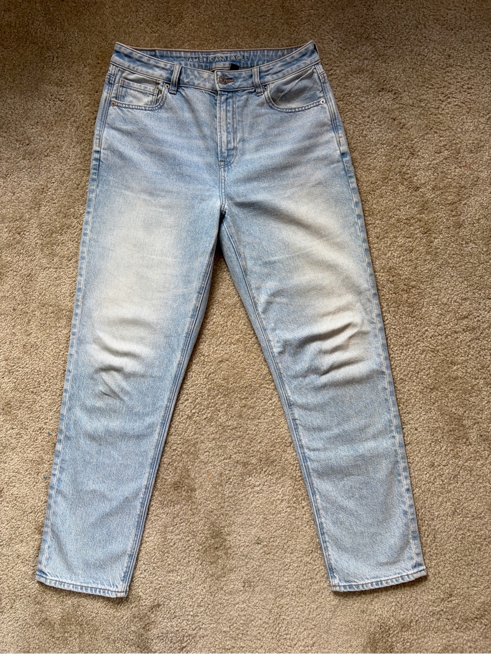 American Eagle Stigid Mom Jean